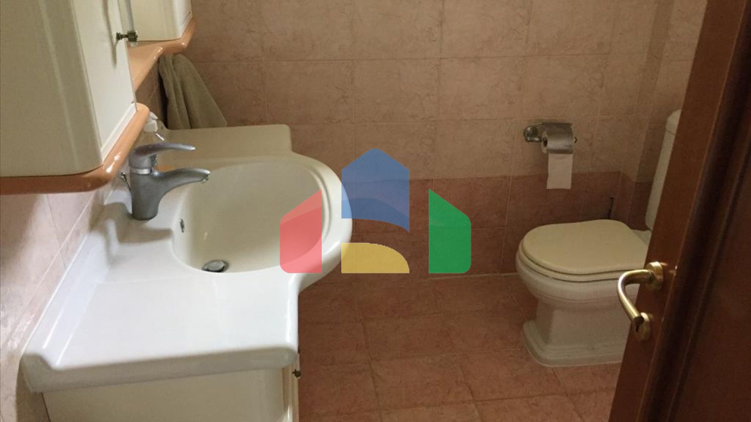 Продаж - Котедж 369 m² в передмісті Салонік