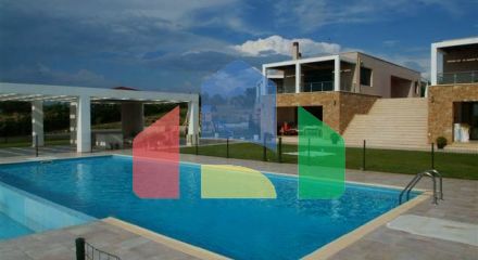 For Sale - Villa 900 m² in the suburbs of Thessaloniki