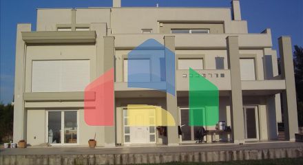 Продаж - Квартира 223 m² в передмісті Салонік