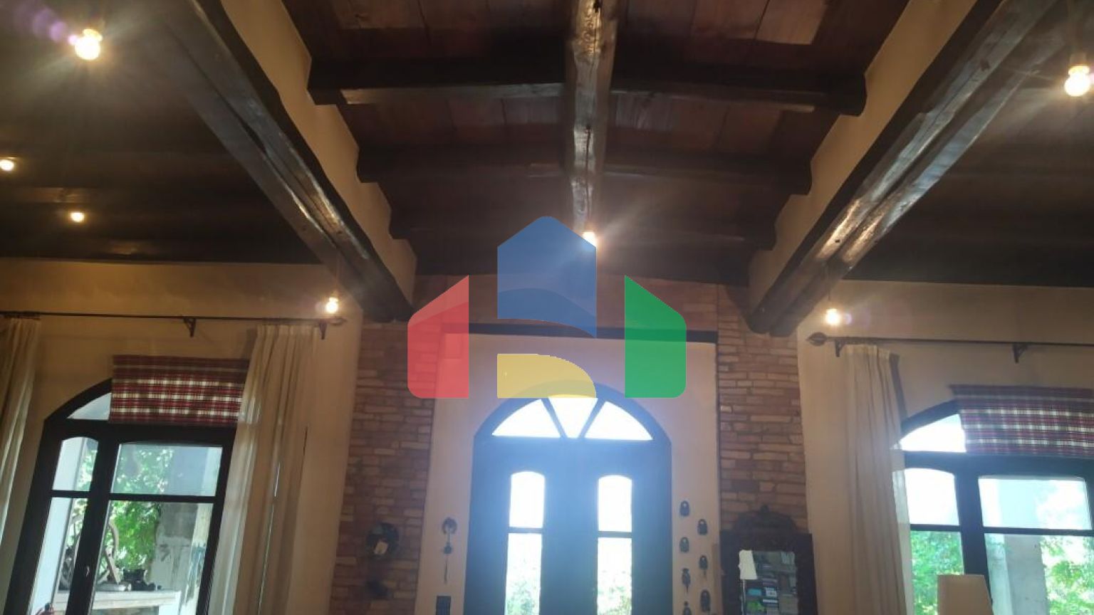 Продажа - Здание 850 m² в пригороде Салоник