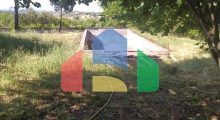 Продажа - Здание 850 m² в пригороде Салоник