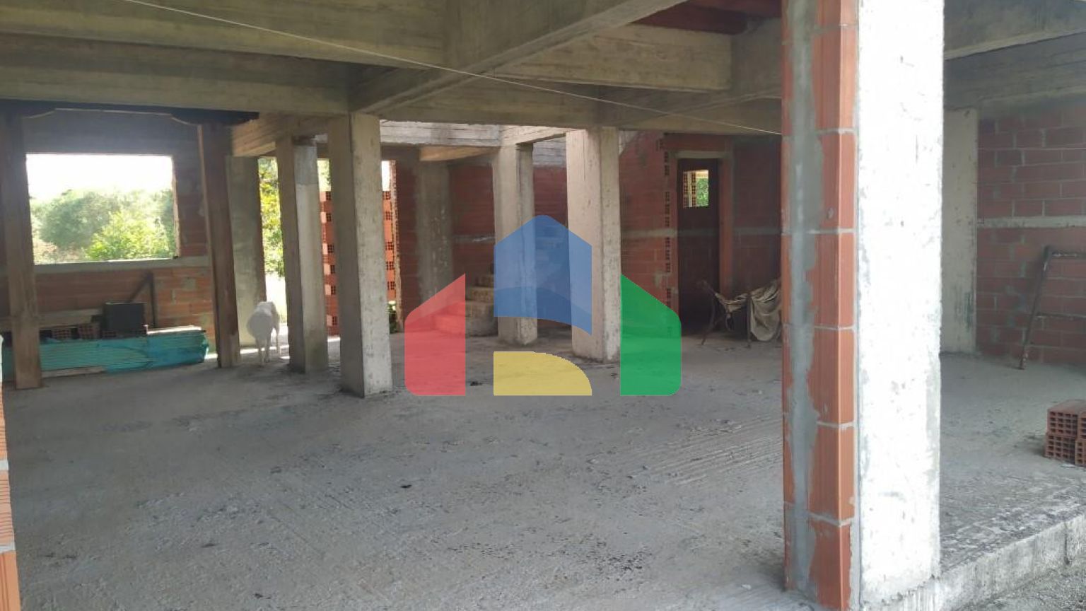 Продажа - Здание 850 m² в пригороде Салоник