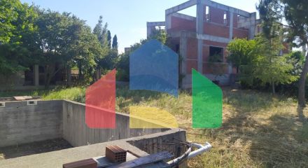 Продажа - Здание 850 m² в пригороде Салоник