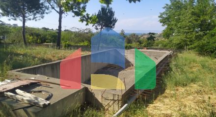 Продажа - Здание 850 m² в пригороде Салоник