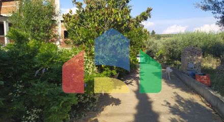 Продажа - Здание 850 m² в пригороде Салоник