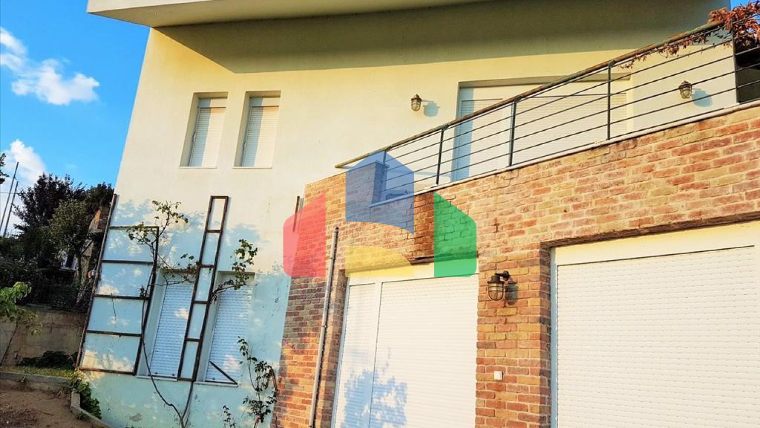 Продажа - Таунхаус 400 m² в пригороде Салоник