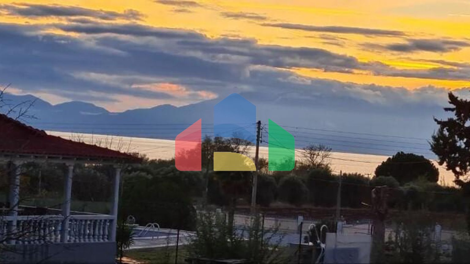 Продаж - Котедж 50 m² в передмісті Салонік