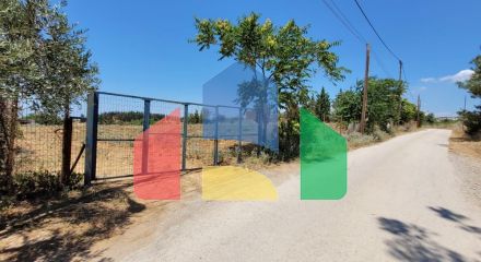 Продаж - Земельна ділянка 4748 m² в передмісті Салонік