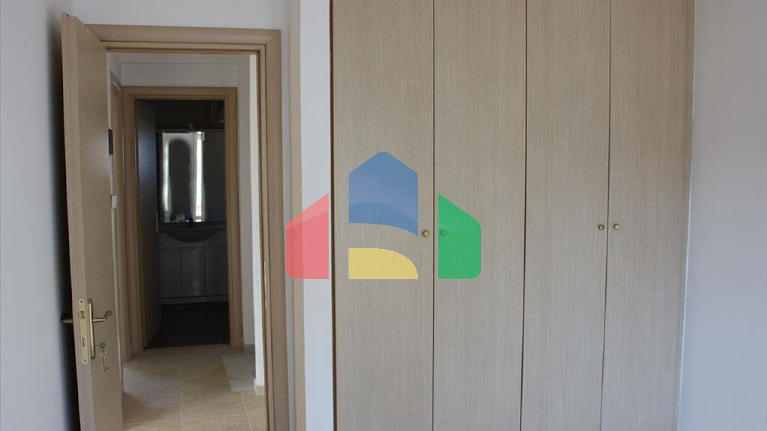 Продаж - Таунхаус 168 m² в передмісті Салонік