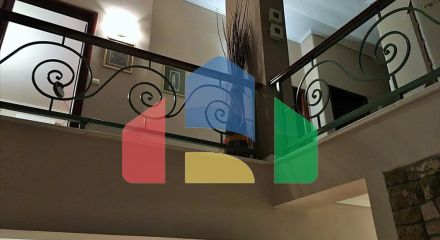 Продаж - Котедж 280 m² в передмісті Салонік