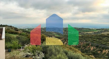 Продаж - Котедж 280 m² в передмісті Салонік