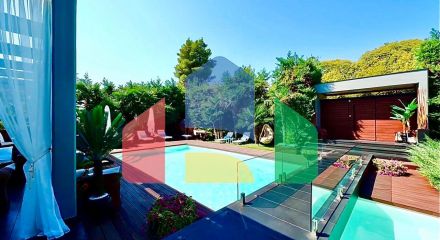 For Sale - Villa 785 m² in the suburbs of Thessaloniki