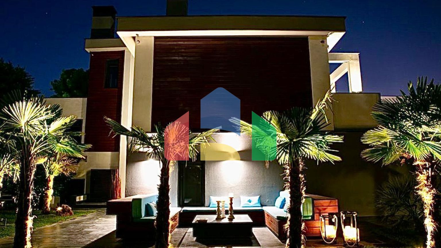 Продаж - Вілла 785 m² в передмісті Салонік