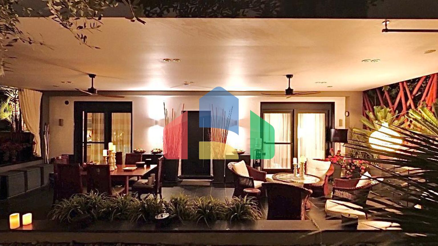 Продаж - Вілла 785 m² в передмісті Салонік