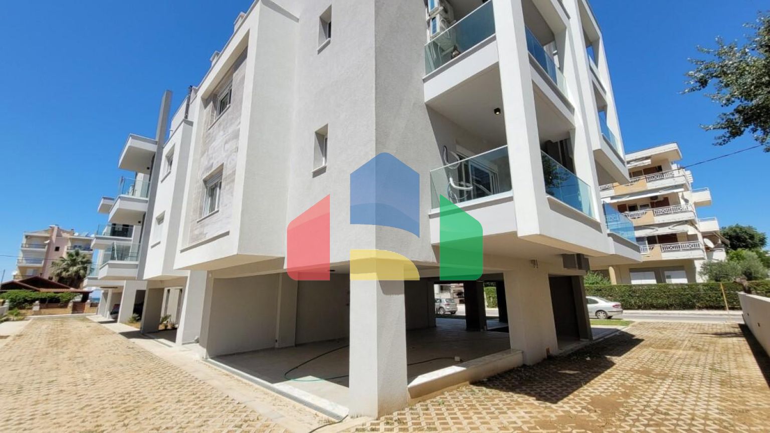 Продажа - Комплекс 1611 m² в пригороде Салоник