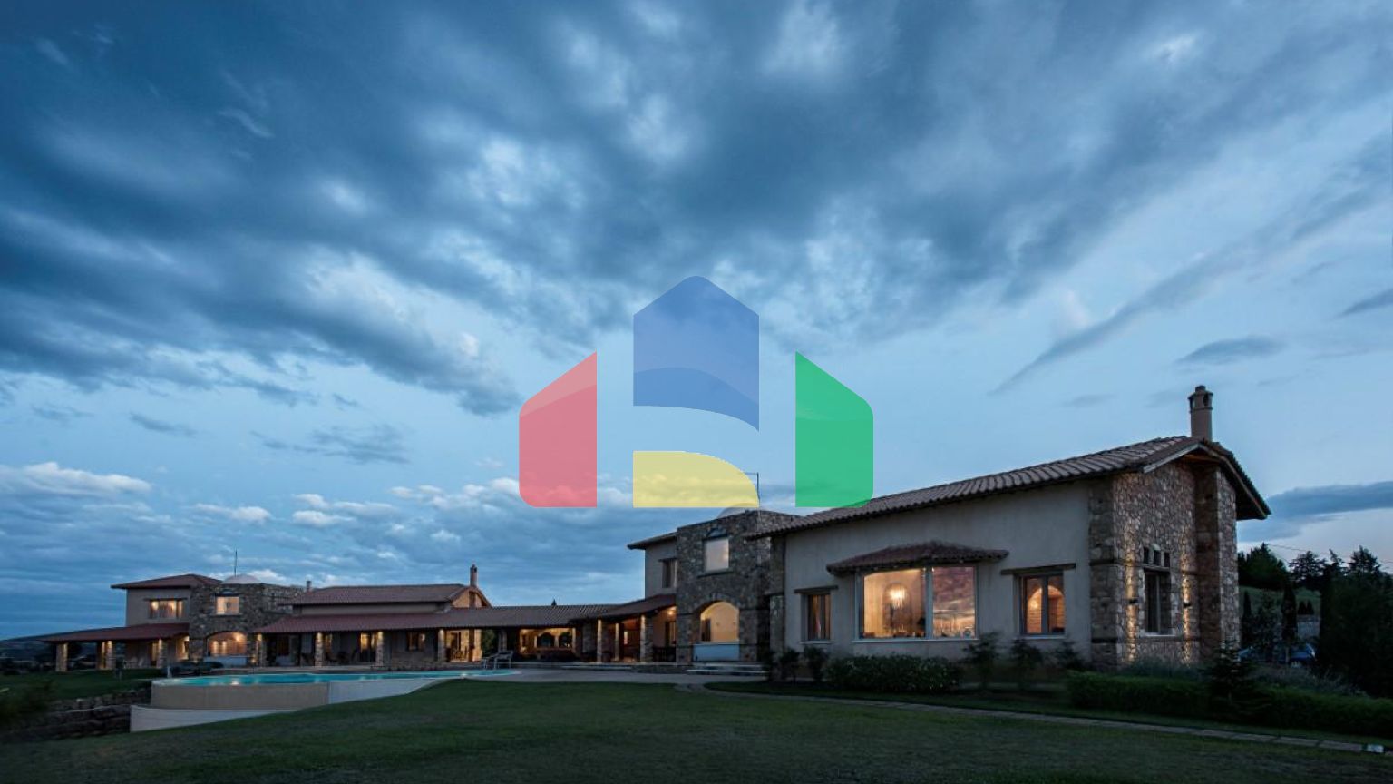 Продажа - Вилла 1700 m² в пригороде Салоник