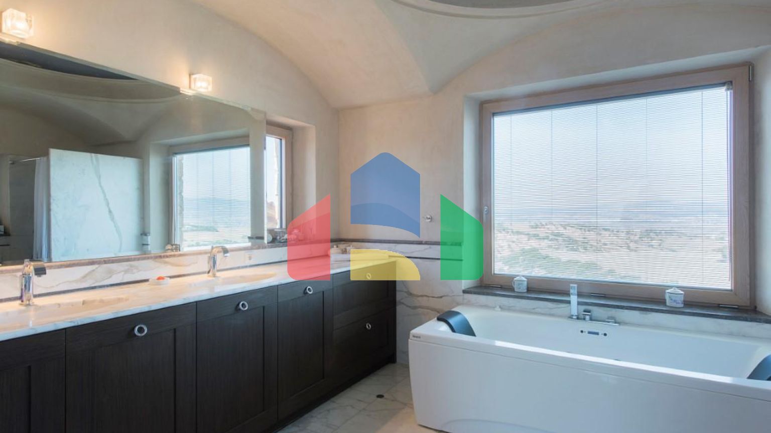 Продажа - Вилла 1700 m² в пригороде Салоник