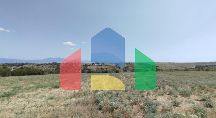 Продаж - Земельна ділянка 6800 m² в передмісті Салонік