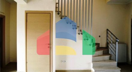 Продаж - Таунхаус 190 m² в передмісті Салонік