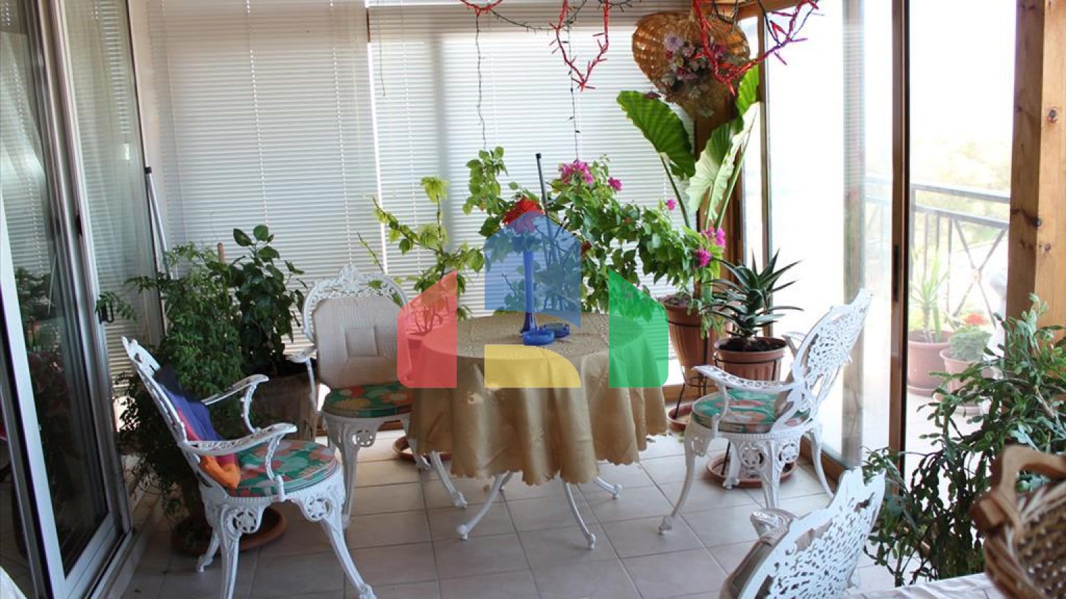 Продажа - Здание 500 m² в пригороде Салоник