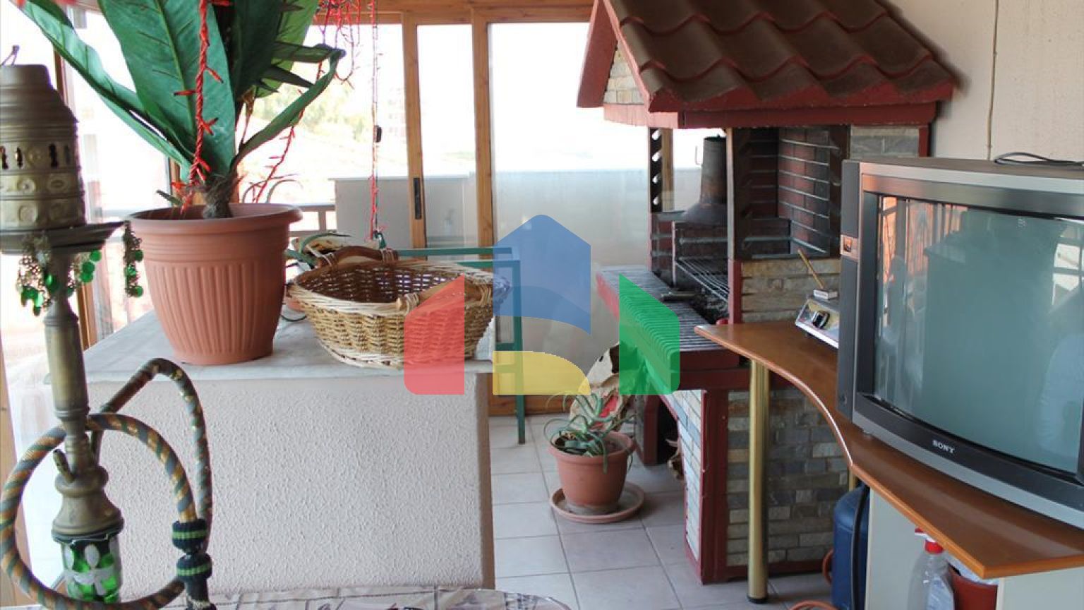 Продажа - Здание 500 m² в пригороде Салоник