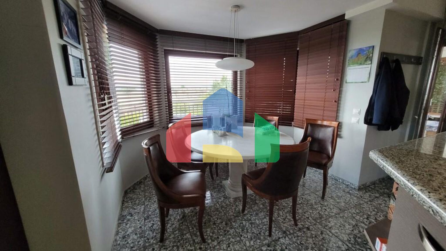 Продажа - Вилла 475 m² в пригороде Салоник