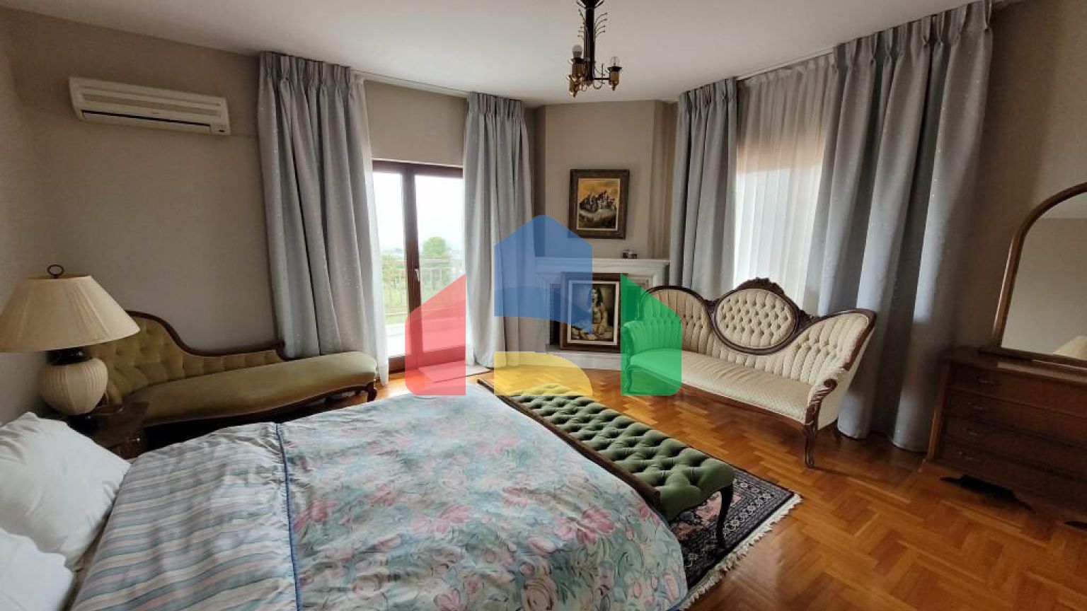 Продажа - Вилла 475 m² в пригороде Салоник