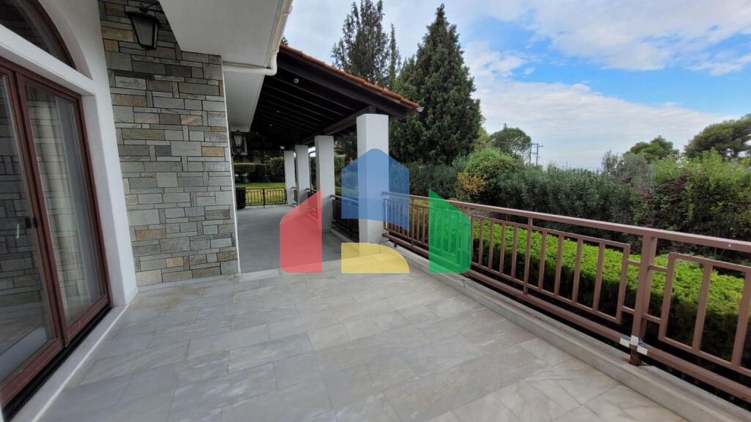 Продажа - Вилла 475 m² в пригороде Салоник