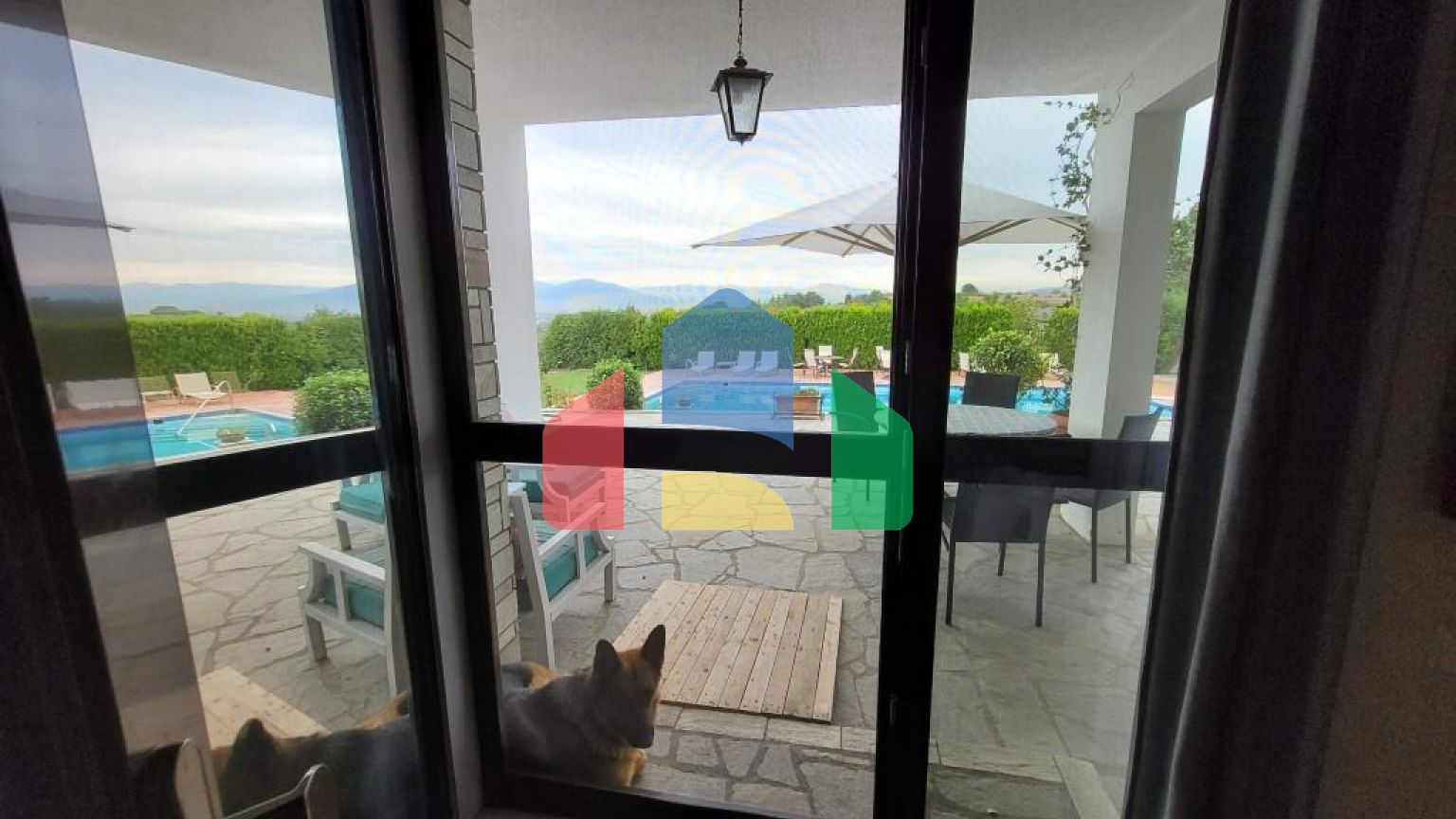 Продажа - Вилла 475 m² в пригороде Салоник