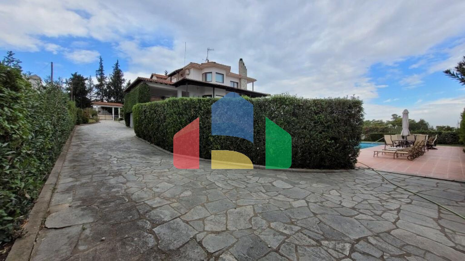 Продажа - Вилла 475 m² в пригороде Салоник