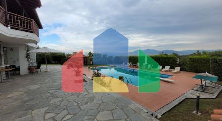 Продажа - Вилла 475 m² в пригороде Салоник Продажа - Вилла 475 m² в пригороде Салоник