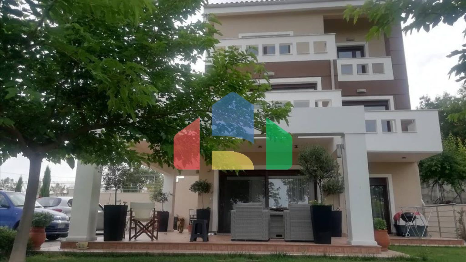 Продаж - Котедж 300 m² в передмісті Салонік