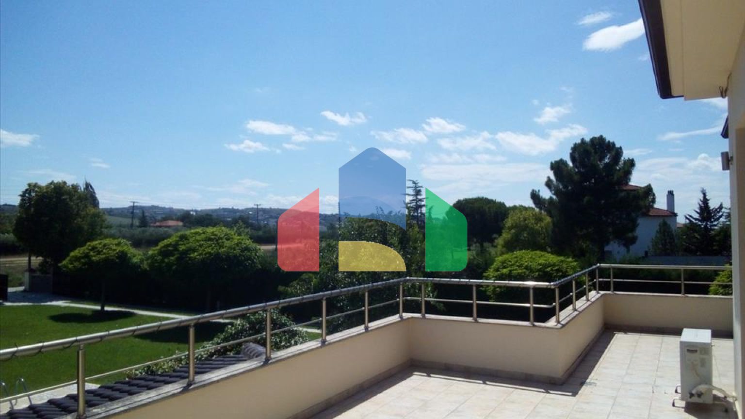 Продажа - Вилла 240 m² в пригороде Салоник