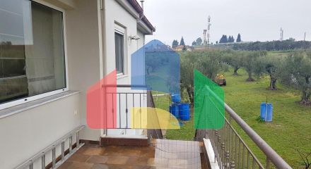 Продажа - Коттедж 200 m² в пригороде Салоник