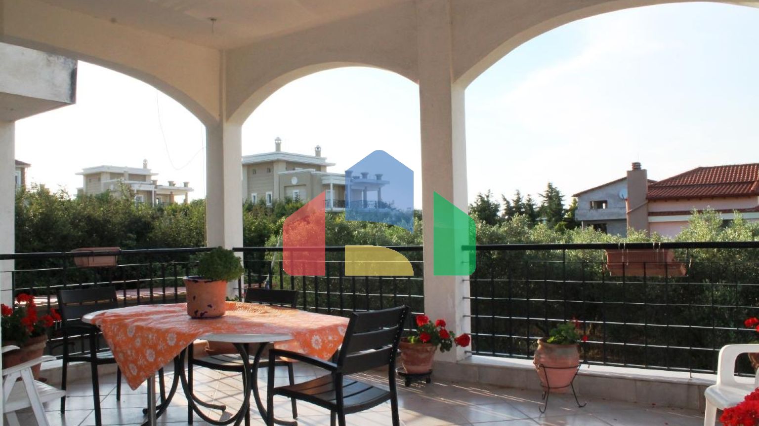 Продаж - Котедж 350 m² в передмісті Салонік