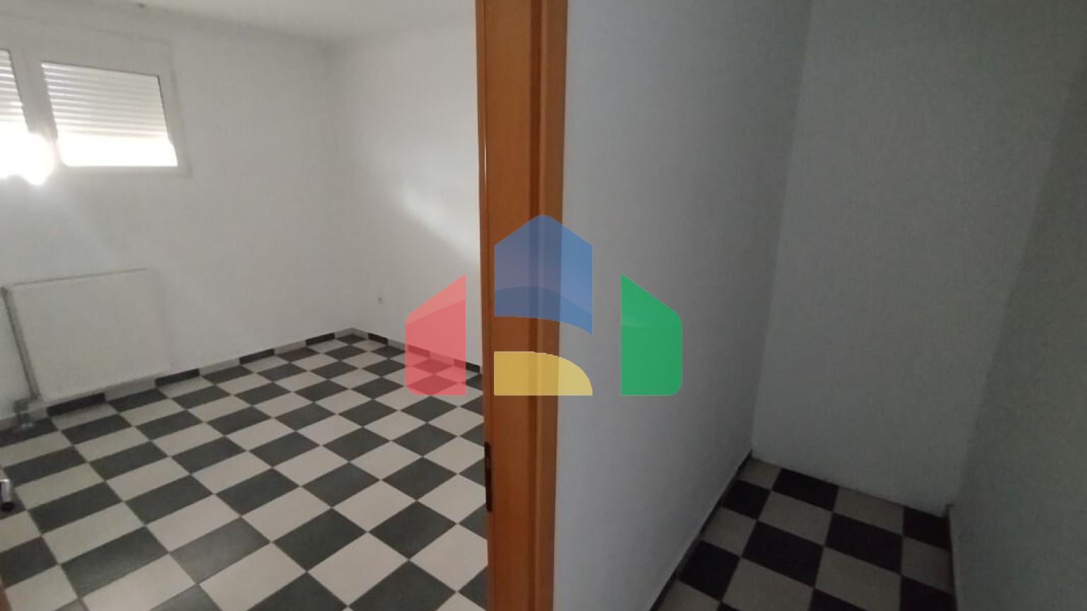 Продаж - Таунхаус 206 m² в передмісті Салонік