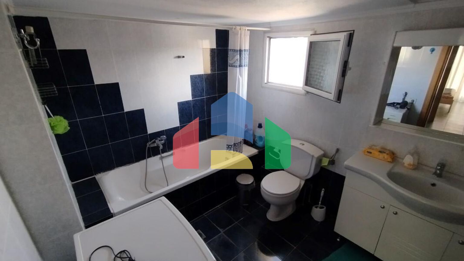 Продаж - Таунхаус 206 m² в передмісті Салонік