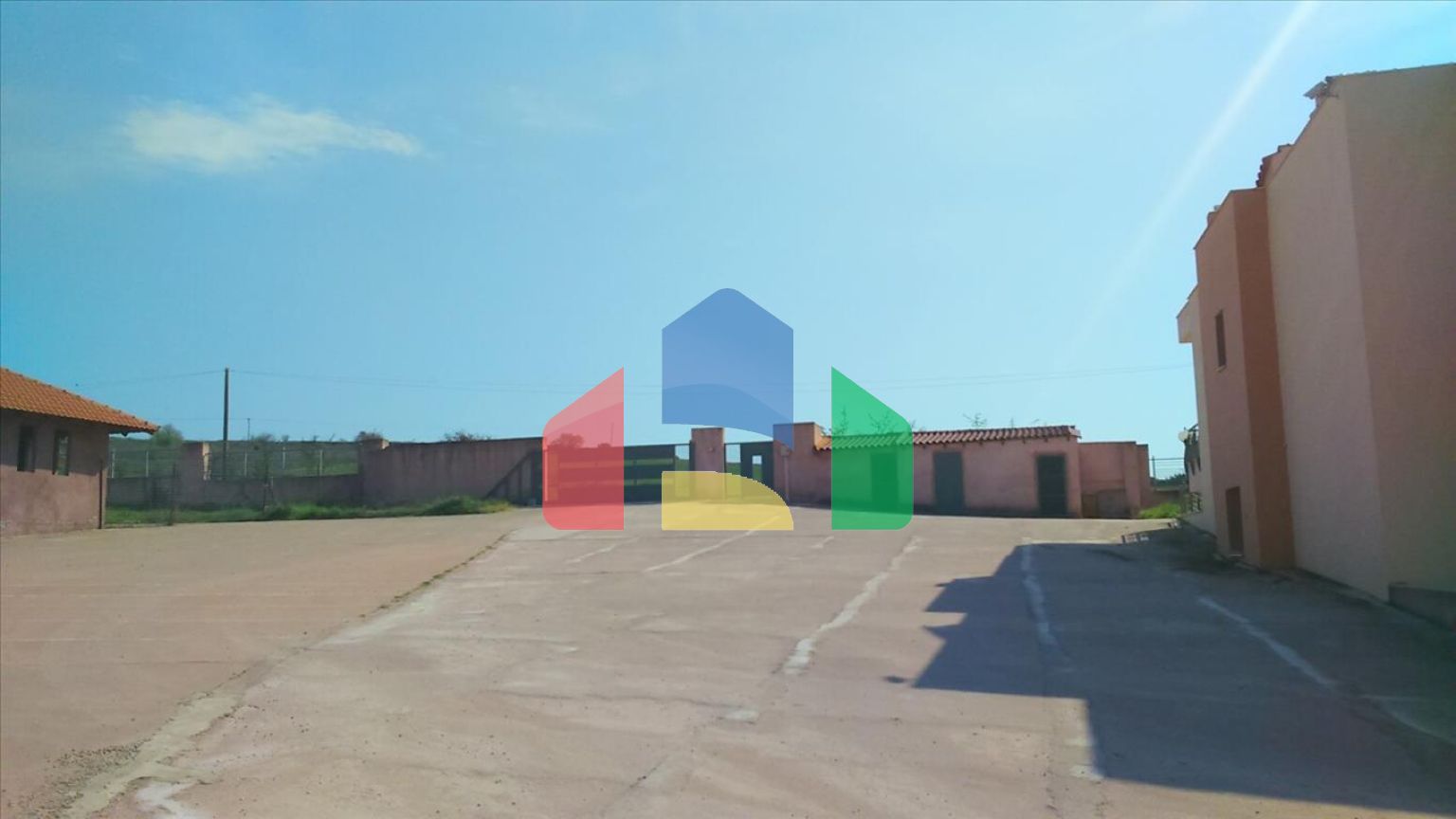 Продаж - Котедж 370 m² в передмісті Салонік