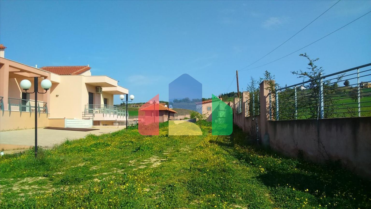 Продаж - Котедж 370 m² в передмісті Салонік