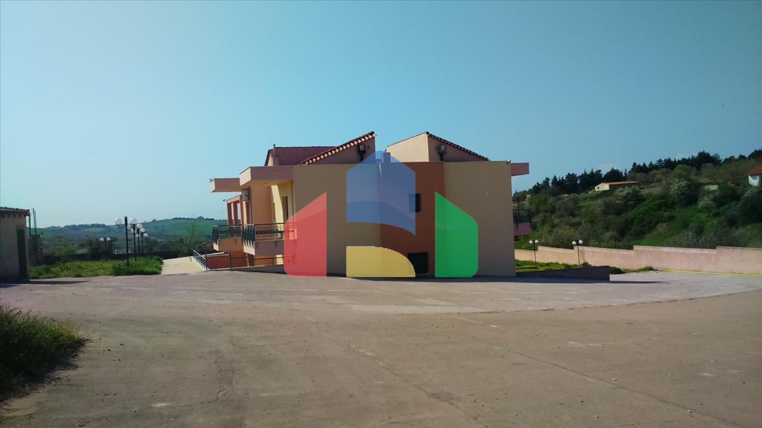 Продаж - Котедж 370 m² в передмісті Салонік