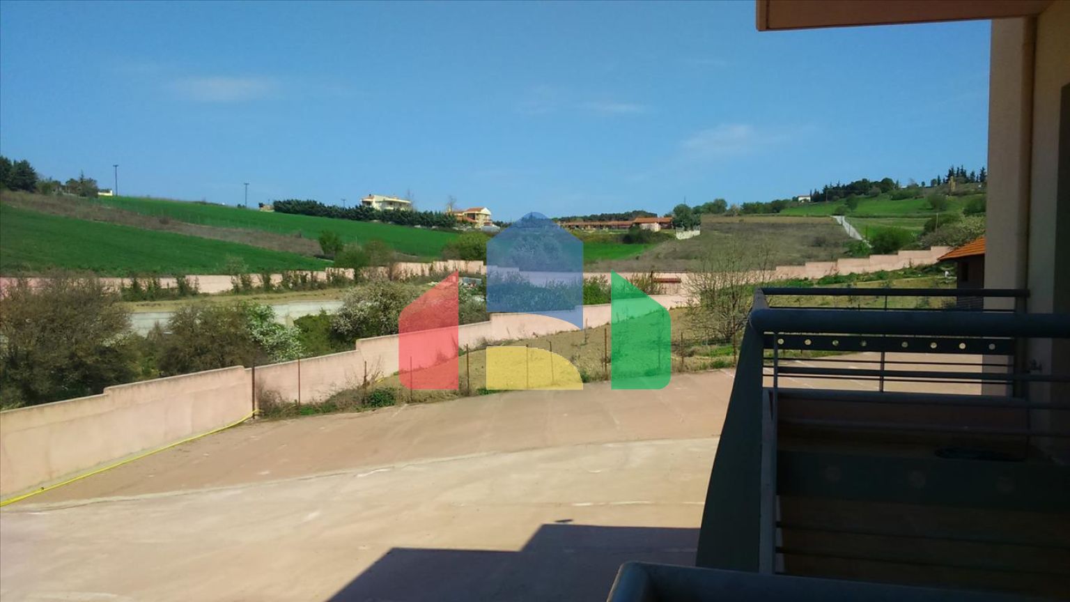 Продаж - Котедж 370 m² в передмісті Салонік