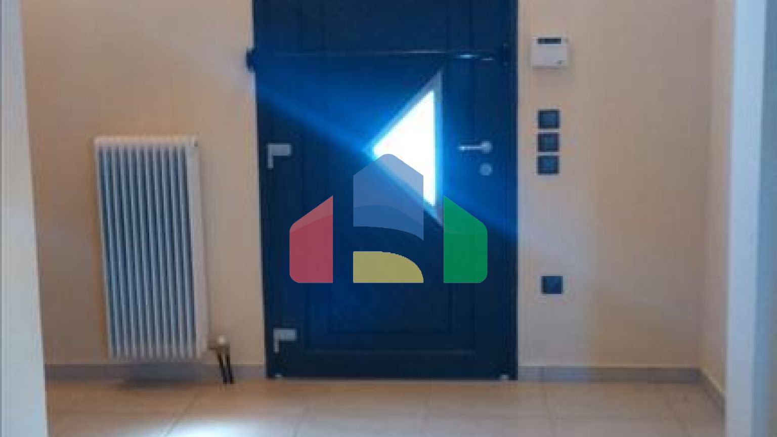 Продаж - Котедж 370 m² в передмісті Салонік