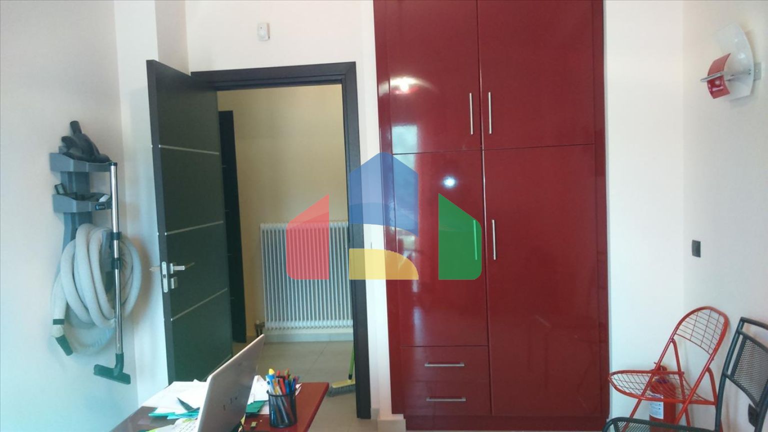 Продаж - Котедж 370 m² в передмісті Салонік