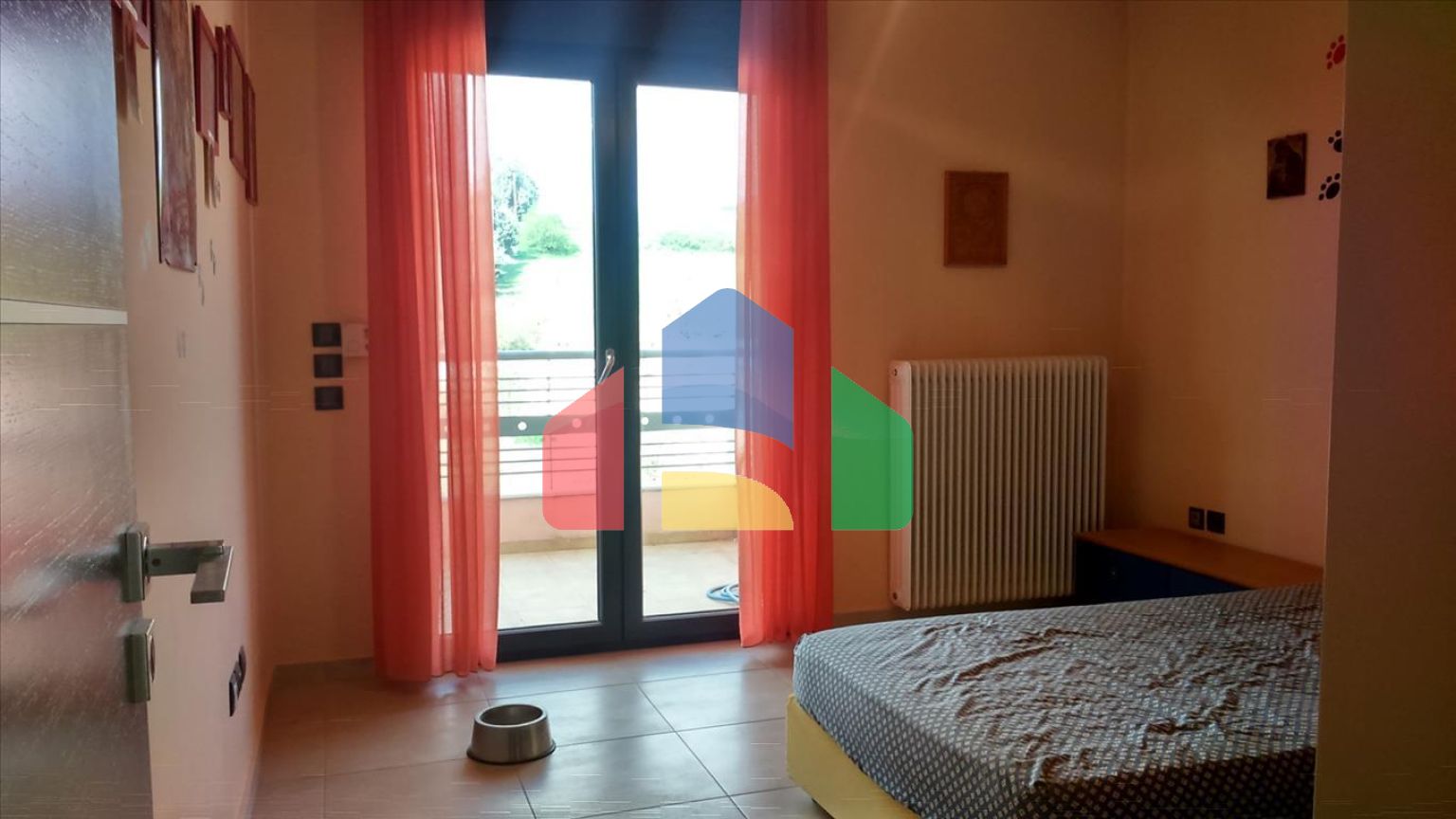 Продаж - Котедж 370 m² в передмісті Салонік