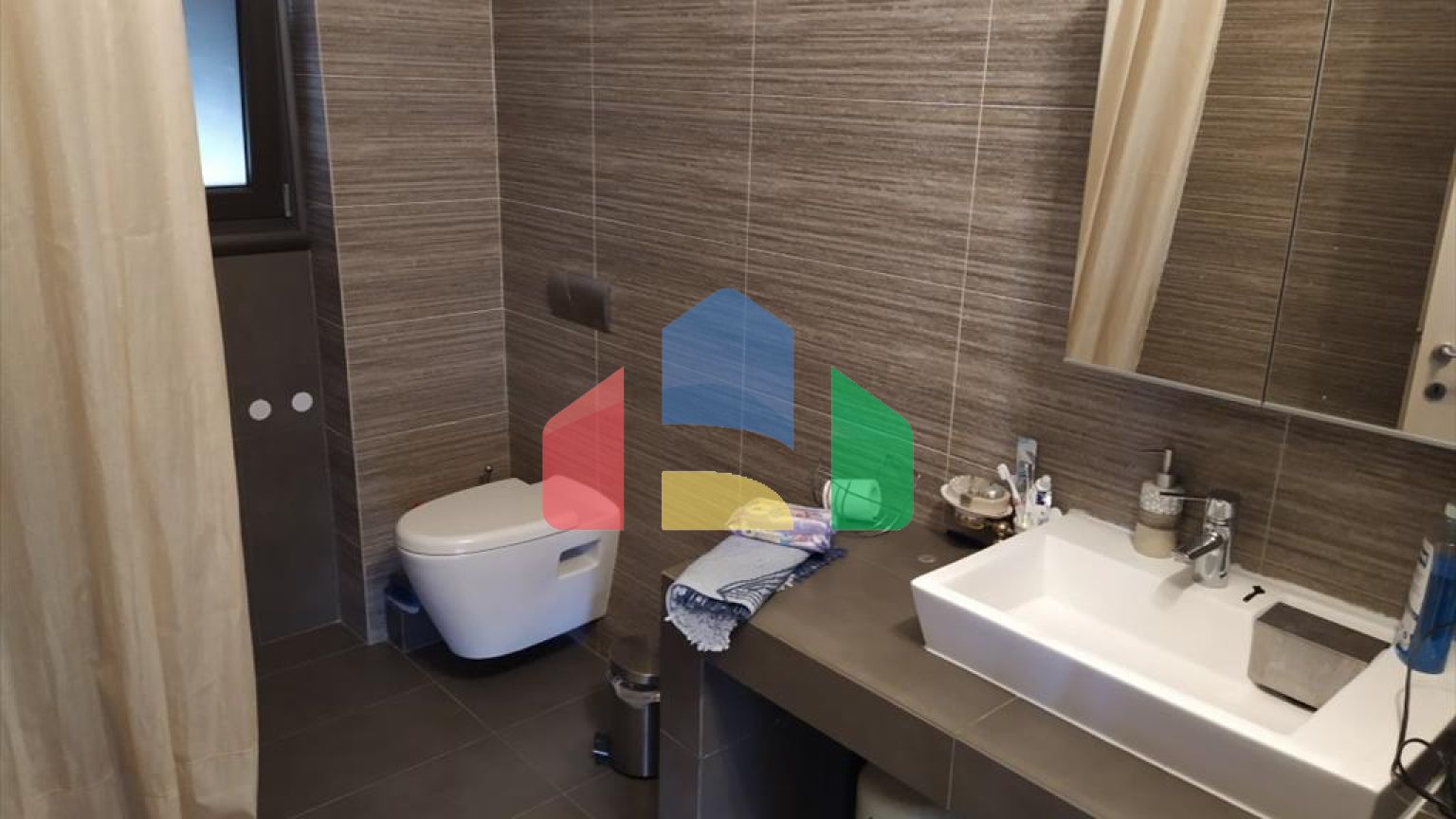 Продаж - Котедж 480 m² в передмісті Салонік