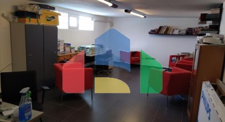 Продаж - Котедж 480 m² в передмісті Салонік