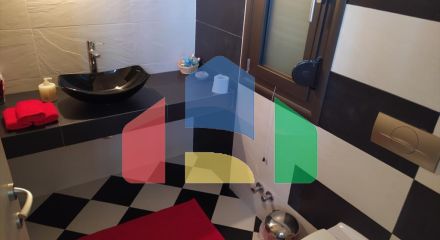 Продаж - Котедж 480 m² в передмісті Салонік