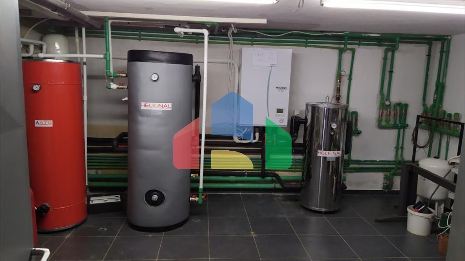 Продаж - Котедж 480 m² в передмісті Салонік