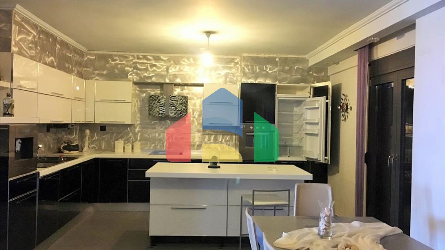 Продажа - Вилла 500 m² в пригороде Салоник