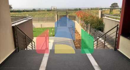 Продажа - Вилла 500 m² в пригороде Салоник Продажа - Вилла 500 m² в пригороде Салоник